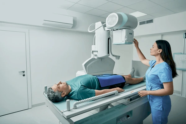 Tiến hành các phương pháp chẩn đoán hình ảnh để chẩn đoán chính xác hơn chấn thương